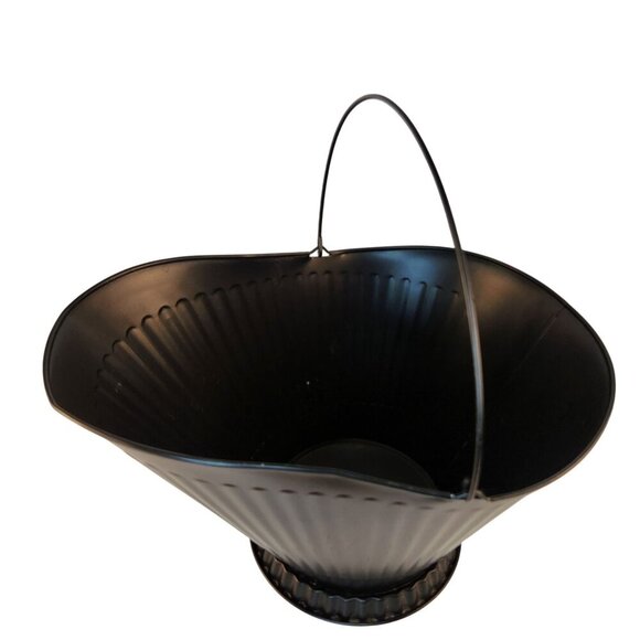 Black Wood Stove Ash Bucket Coal Container Ribbed Metal Bucket With Handle Decor - Picture 8 of 8